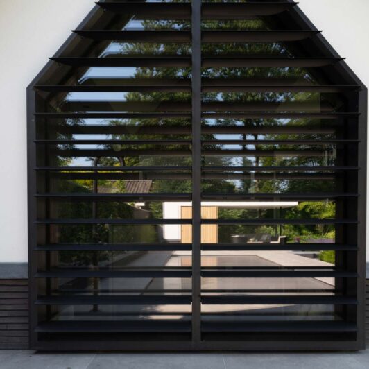 foto-exterieur-heeze-vensterbank-dorpel-lamellen-01